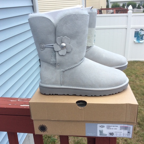 ugg bailey button grey
